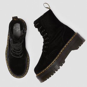 NIB Dr. Martens Jadon Velvet Boots